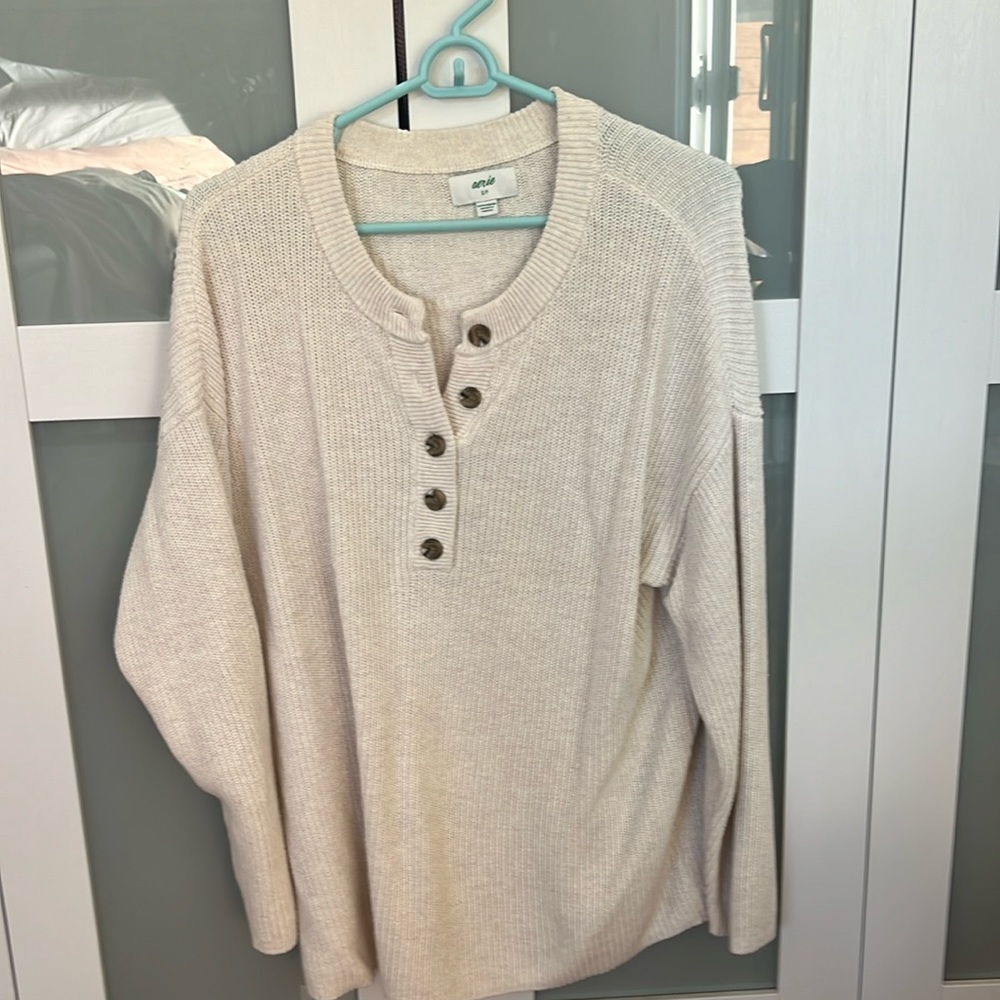 American Eagle/A EIRE women’s sweater size small